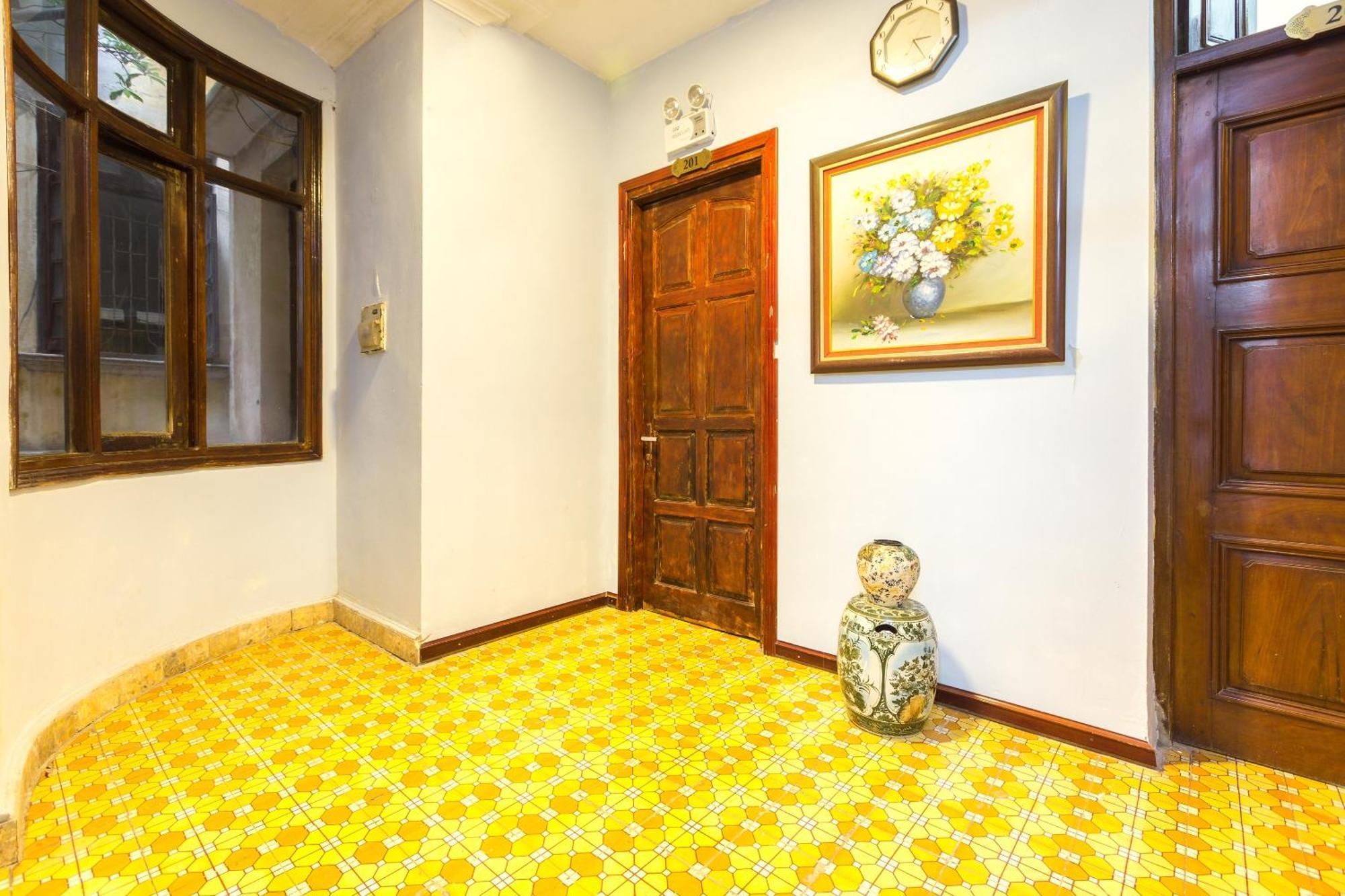Chikoo Homestay Spot-On Hanoi Eksteriør billede